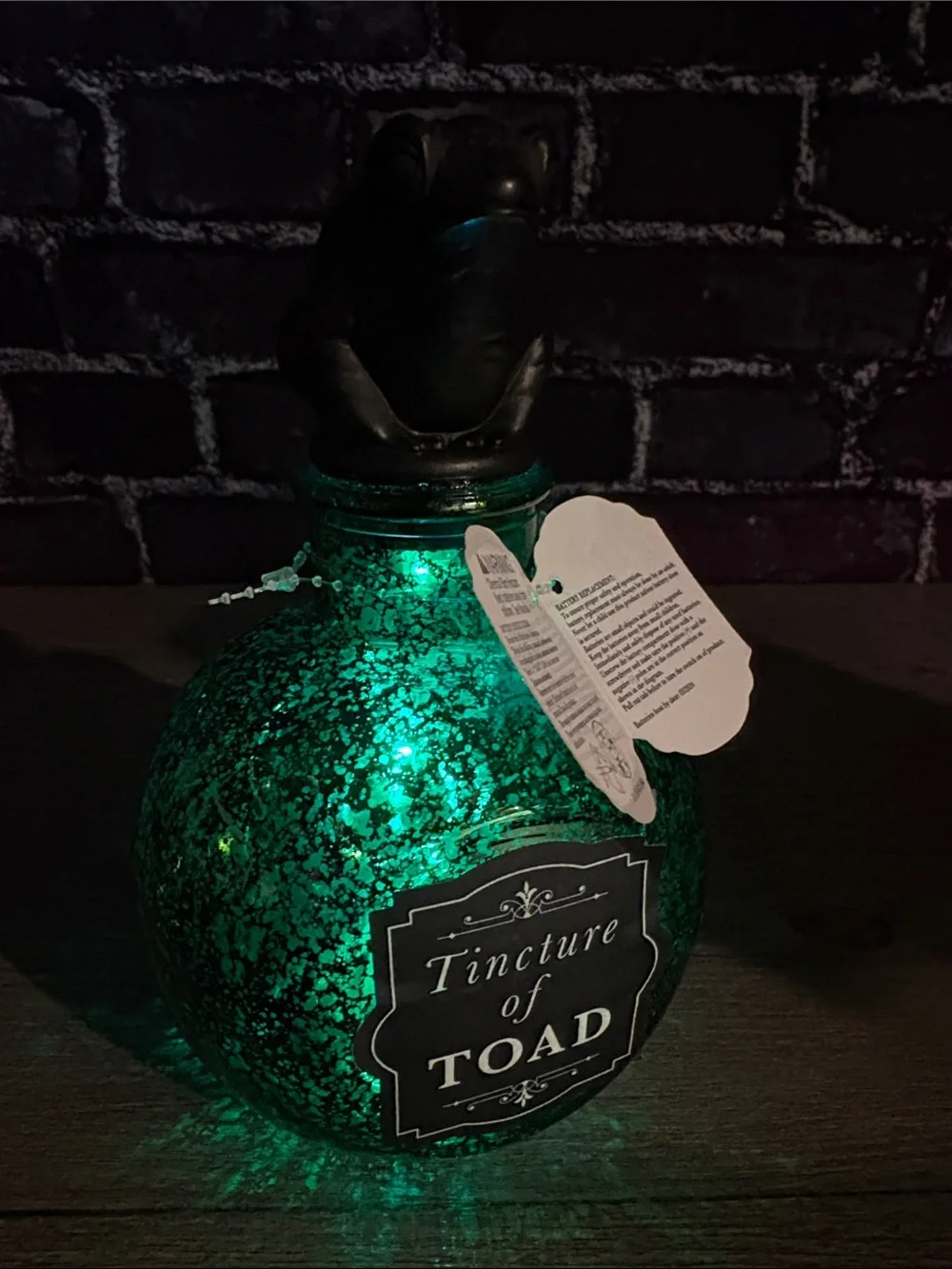 Tincture of Toad Decorative Potion Bottle – Green With LED